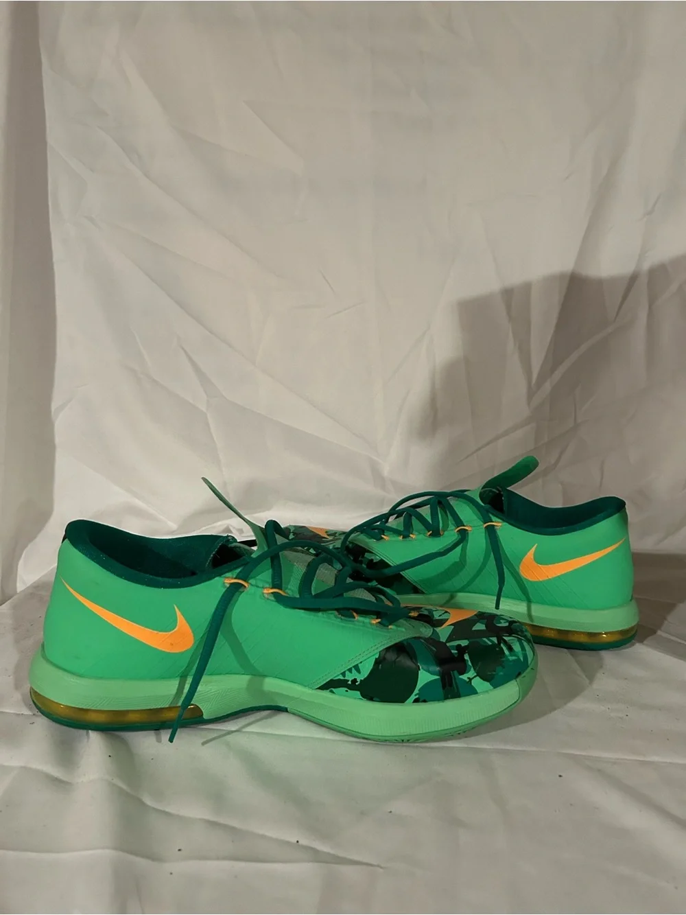 Nike KD 6 ‘Easter’ (Size 11)